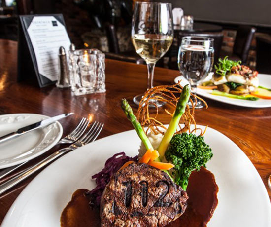 Restaurants, Bar & Lounge