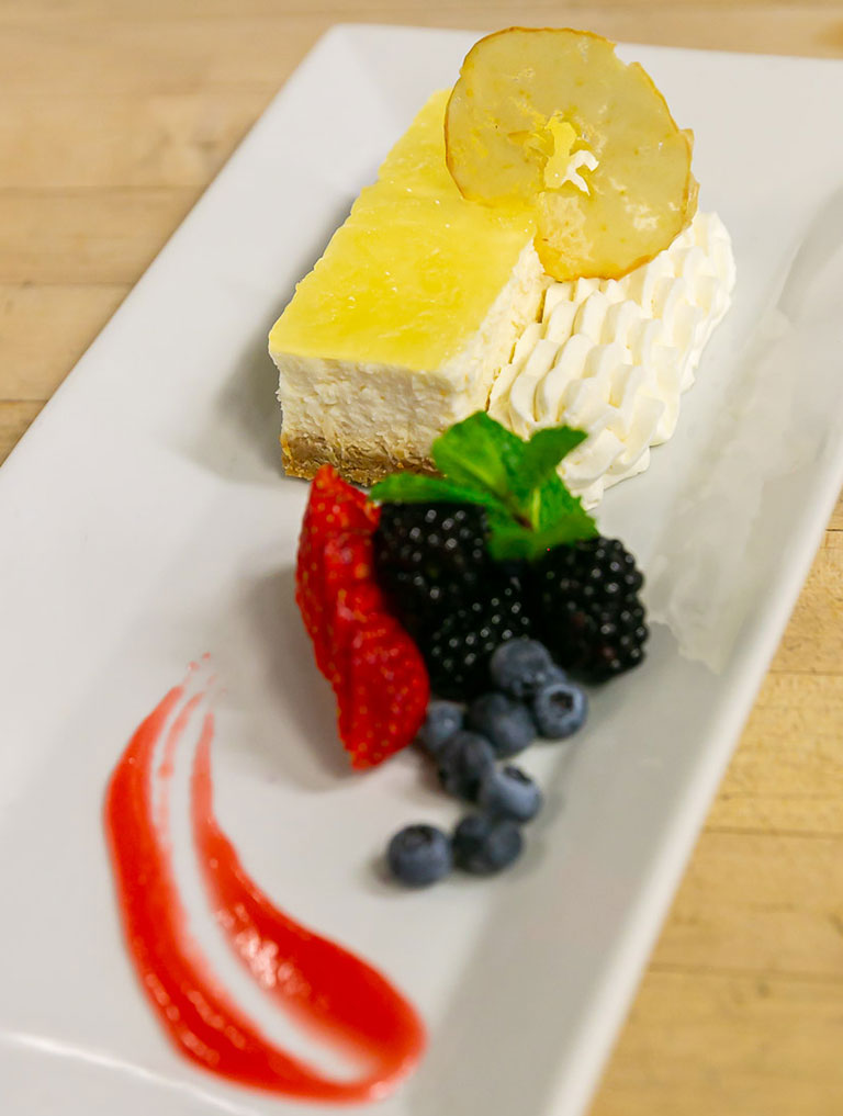 112 Restaurant & Lounge