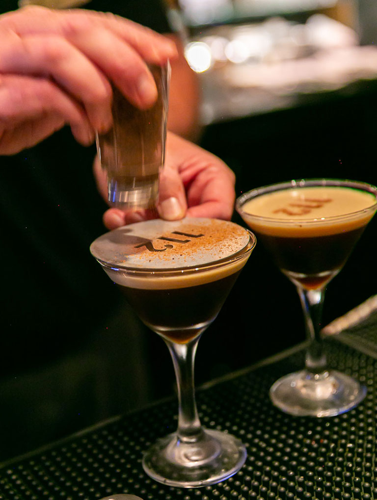 112 Restaurant & Lounge