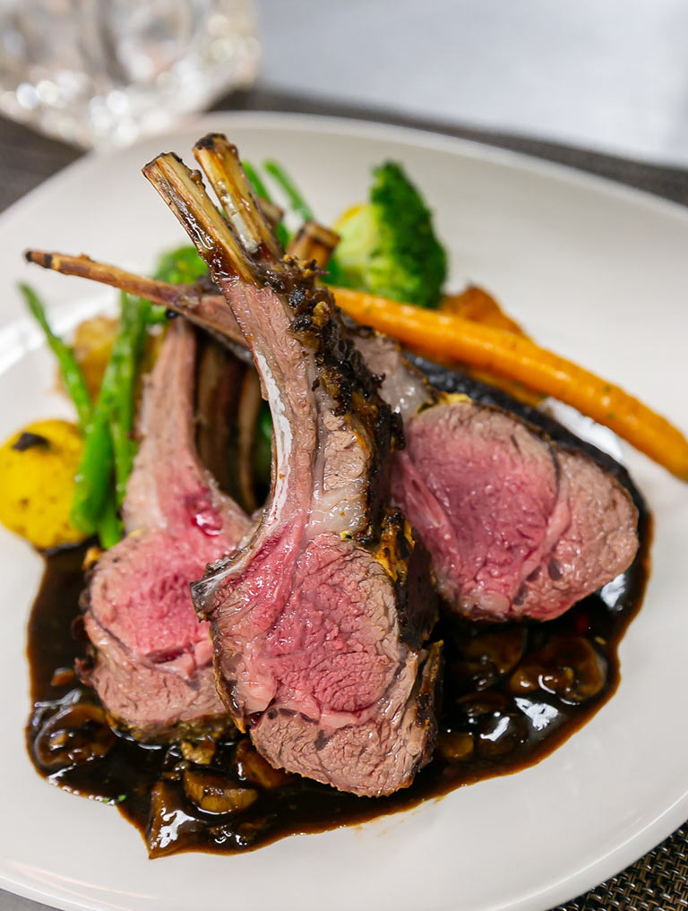 112 Restaurant & Lounge