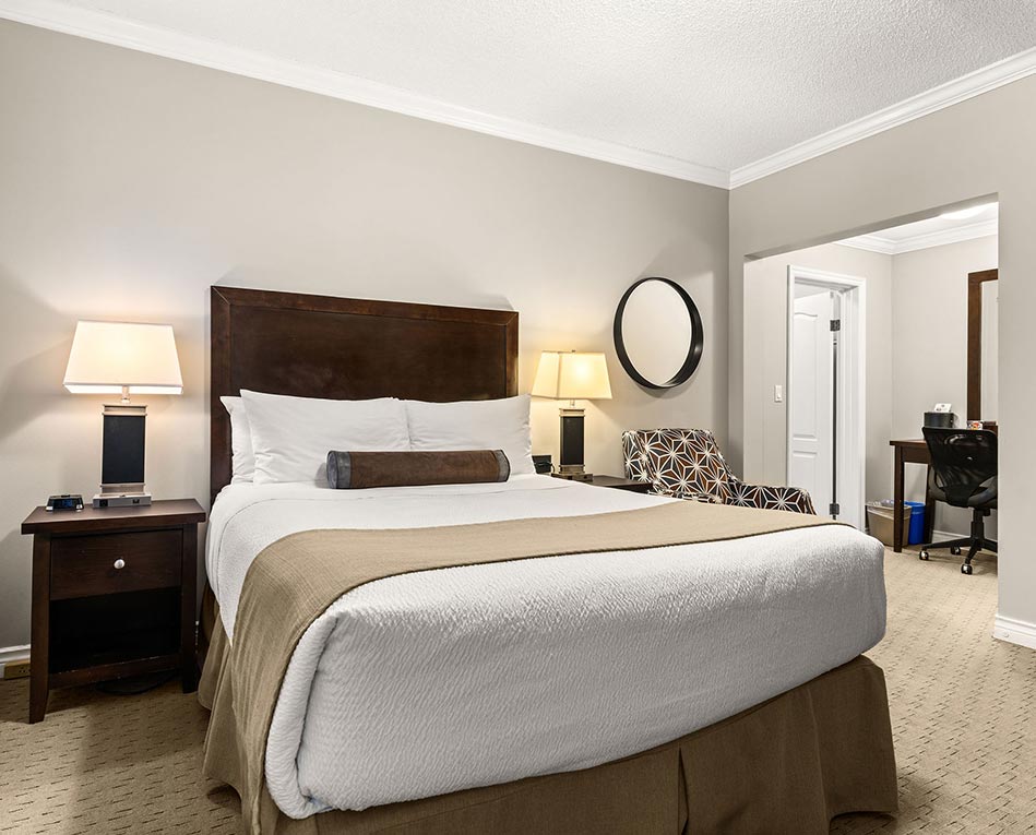 Signature Two Queen Suite (2)